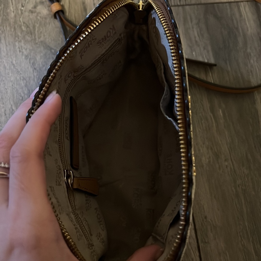 Michael Kors Crossbody - Picture 2 of 2